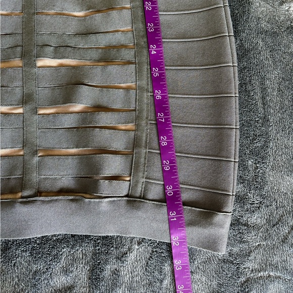 Mac Duggal grey and nude bandage dress 
Size 4 - Picture 7 of 9